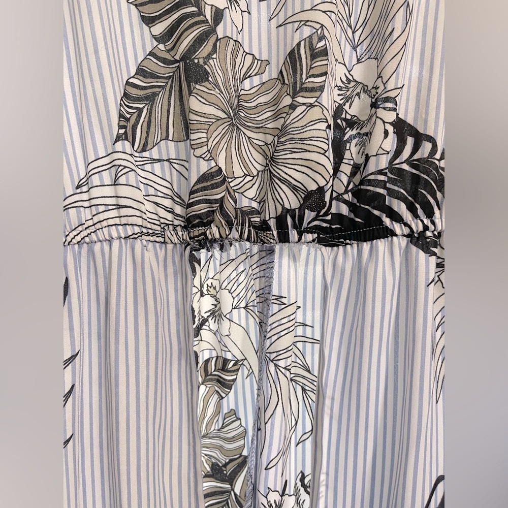 Mix patterned top - Picture 3 of 5